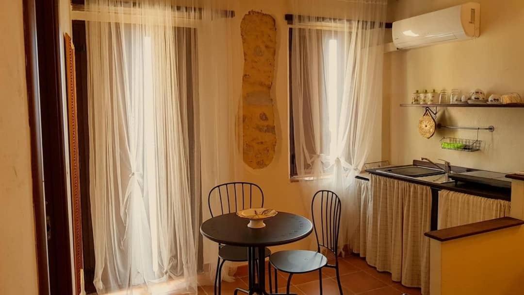 Perla Del Borgo Appartamenti Санта-Катерина-делло-Ионио Экстерьер фото