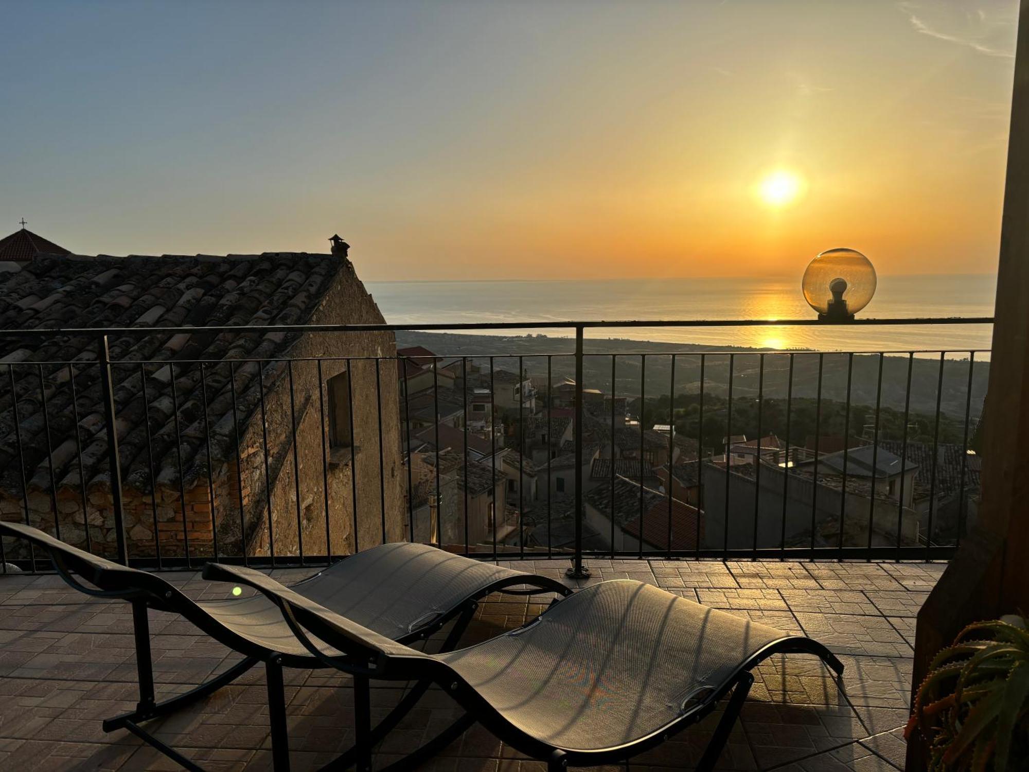 Perla Del Borgo Appartamenti Санта-Катерина-делло-Ионио Экстерьер фото